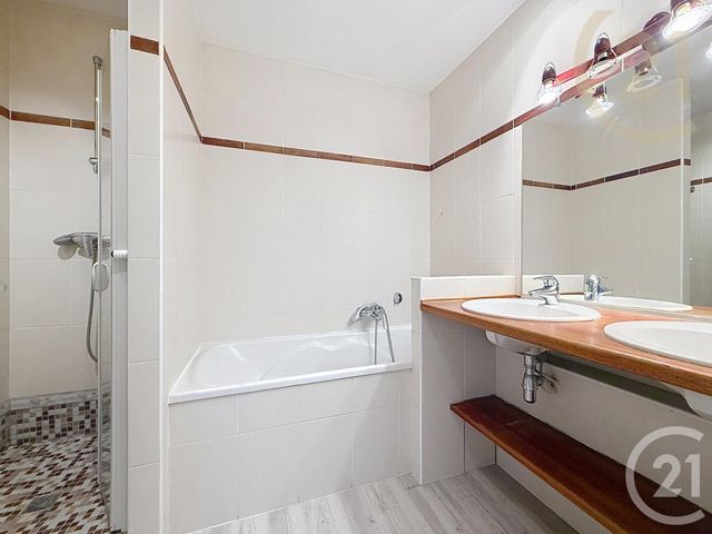 Appartement F4 à vendre - 4 pièces - 108.09 m2 - PERPIGNAN - 66 - LANGUEDOC-ROUSSILLON - Century 21 Terres Catalanes