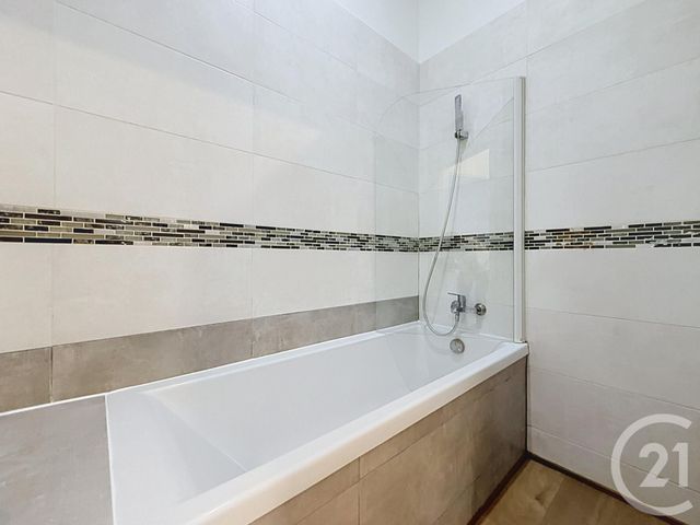 Appartement F3 à vendre - 3 pièces - 60.04 m2 - PERPIGNAN - 66 - LANGUEDOC-ROUSSILLON - Century 21 Terres Catalanes