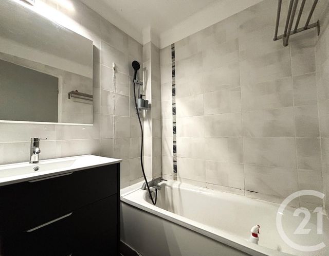 Appartement T3 à vendre - 3 pièces - 57.48 m2 - PERPIGNAN - 66 - LANGUEDOC-ROUSSILLON - Century 21 Terres Catalanes